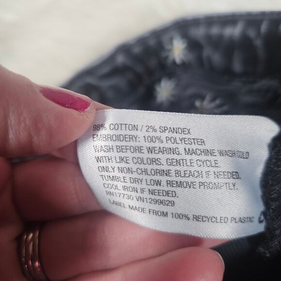 Art Class Girls Black Denim Cut off Jean Shorts with Floral Print - Picture 4 of 5